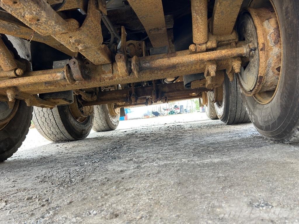 Rackstad Tippkärra مقطورات قلابة