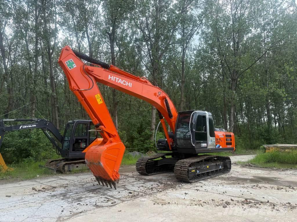Hitachi ZX200 حفارات زحافة
