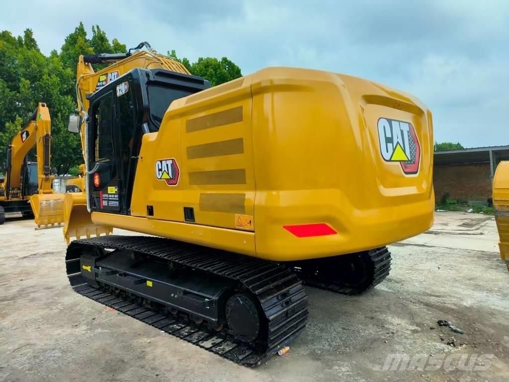 CAT 320 GC حفارات زحافة