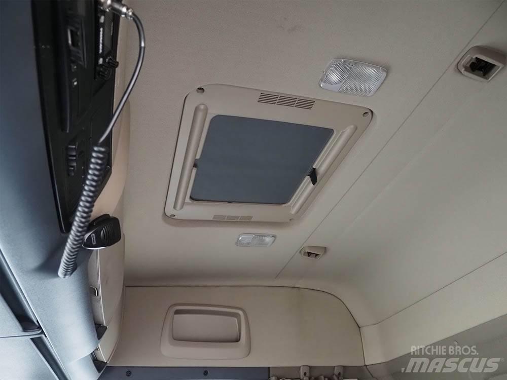 Scania R 730 شاحنات نقل ألواح الخشب