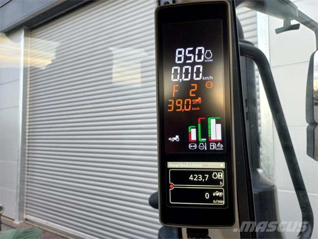 John Deere 6120M الجرارات