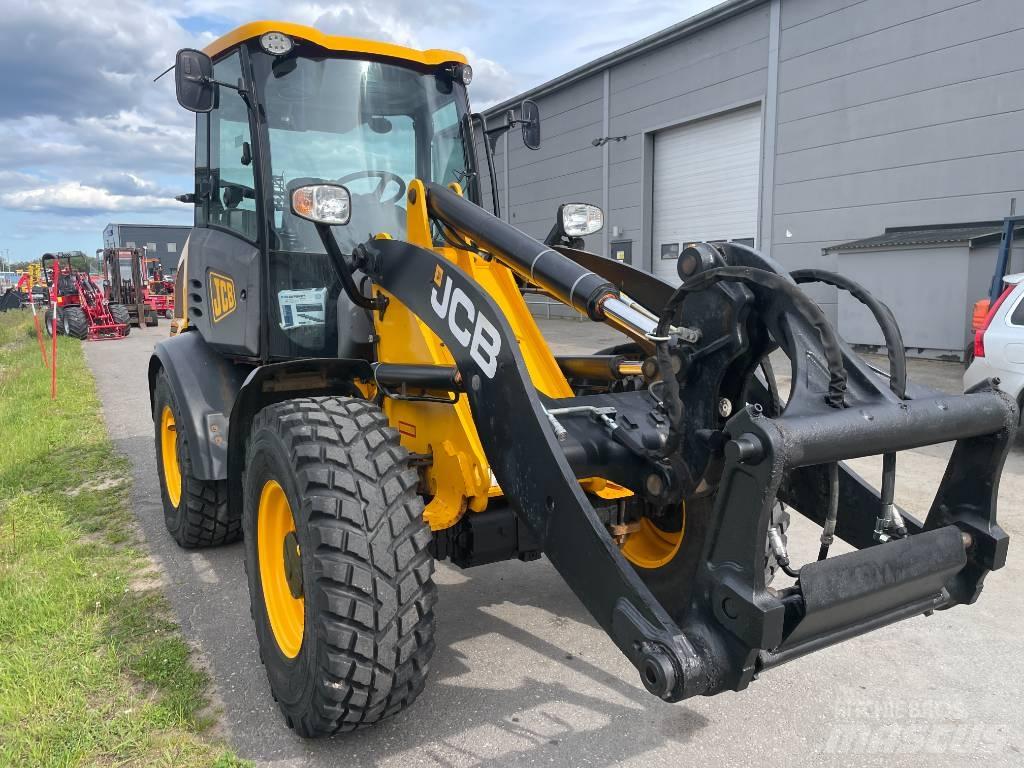 JCB 409 لوادر بعجل
