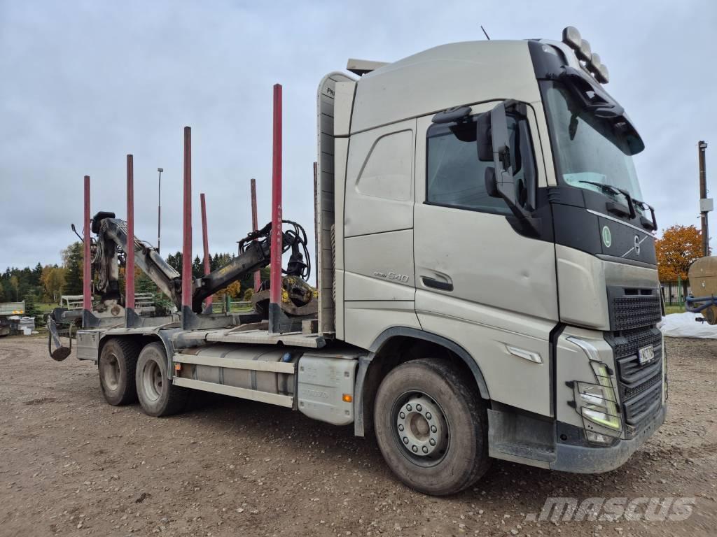 Volvo FH 540 شاحنات أشجار