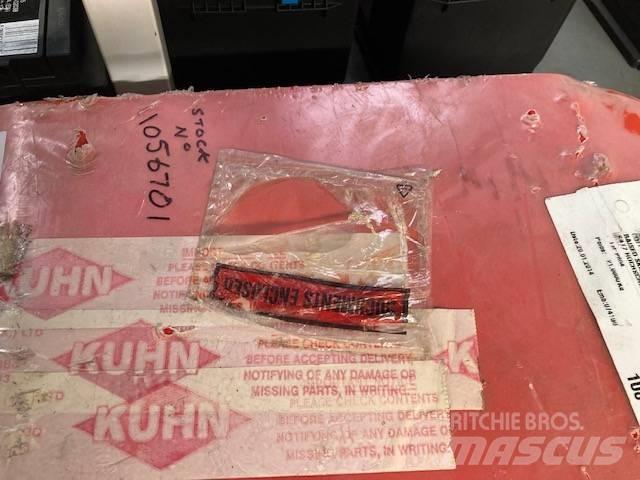 Kuhns Mfg SKID FIT ملحقات ماكينات القش والعلف