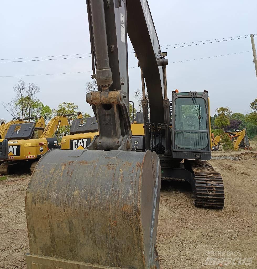 Volvo EC 210 حفارات زحافة