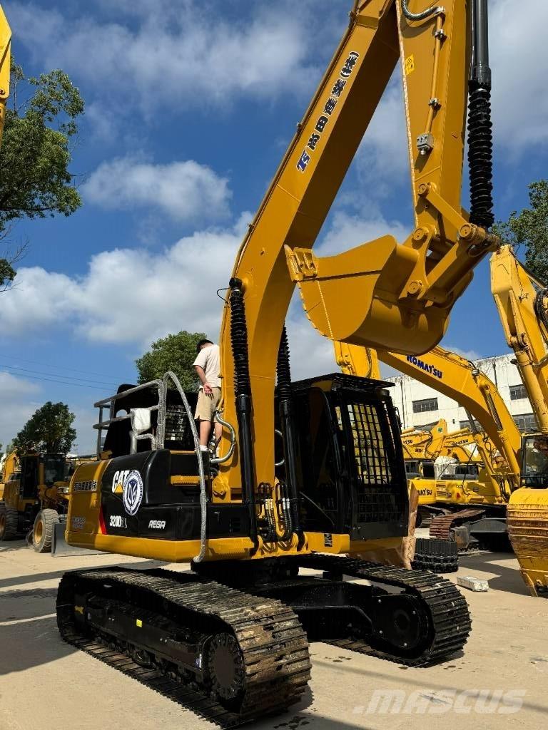 CAT CAT320D حفارات وسط 7 طن - 12 طن
