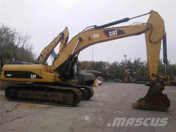 CAT 336 D حفارات زحافة