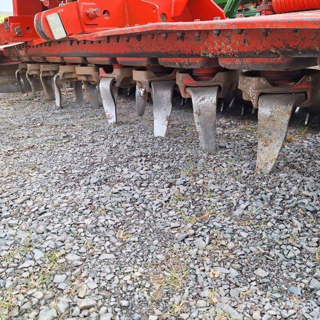 Kuhn HR 3004 مثاقيب مدمجة
