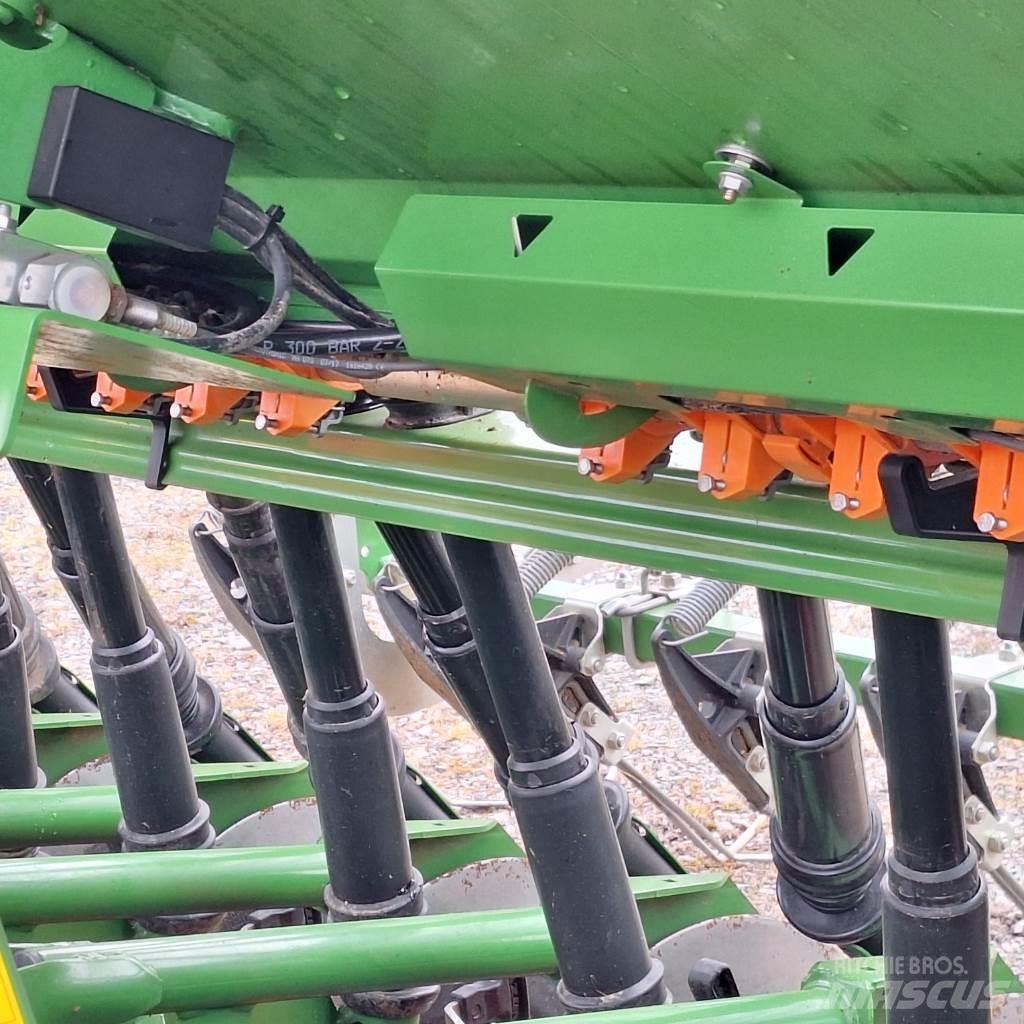 Kuhn HR 3004 مثاقيب مدمجة