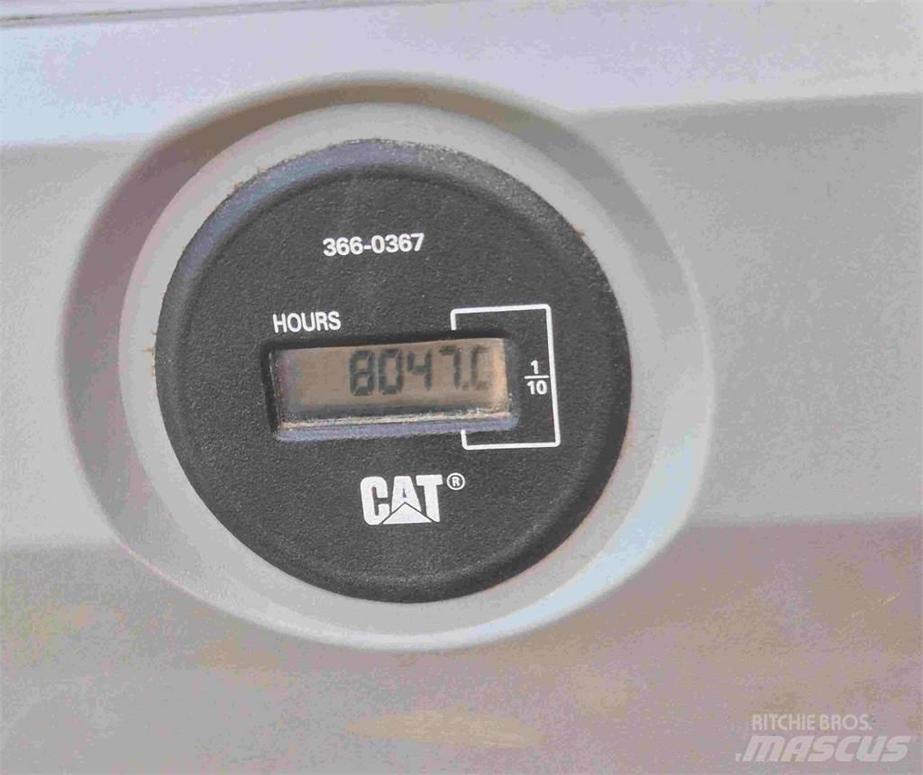CAT 325FLCR حفارات زحافة