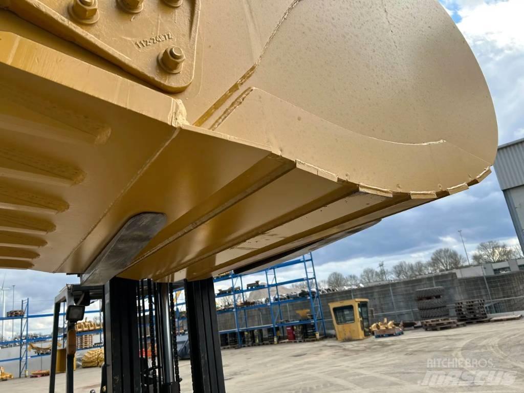 CAT 349D2 - UB دلاء