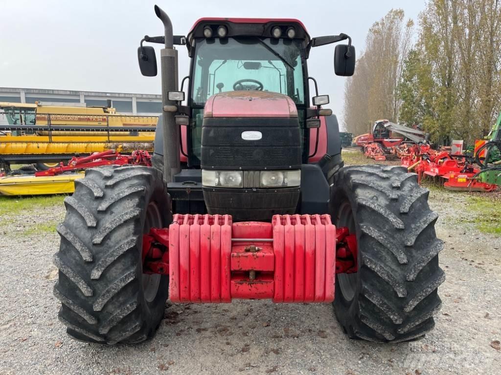 McCormick XTX 200 الجرارات