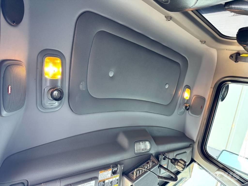 Peterbilt 389 شاحنات قلابة