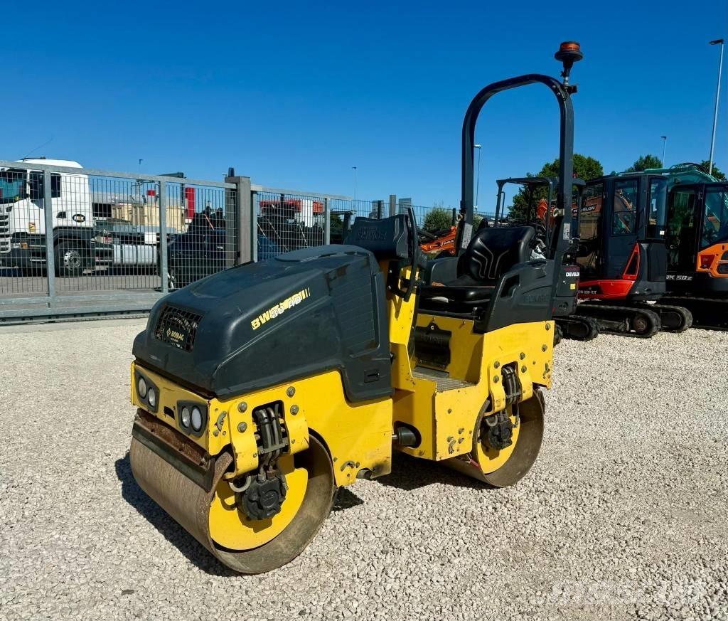 Bomag BW 80 AD-5 مداحل ثنائية الاسطوانة