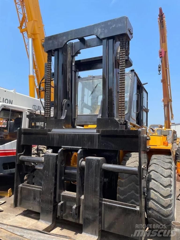 Komatsu 30 Ton شاحنات الديزل