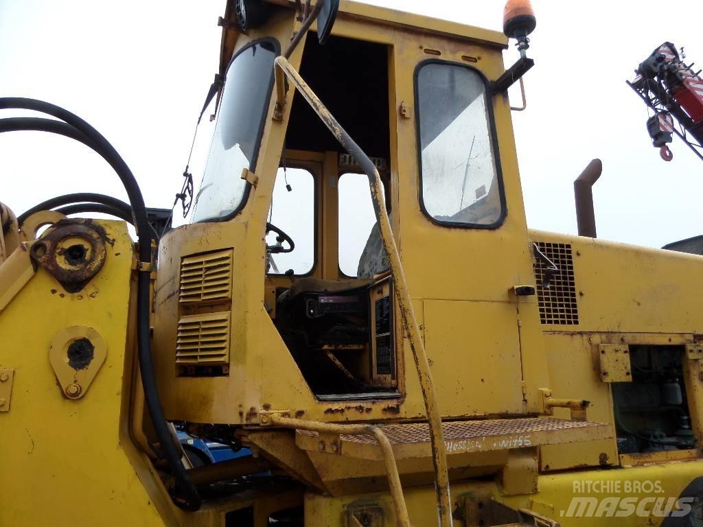 Volvo BM 4600 لوادر بعجل