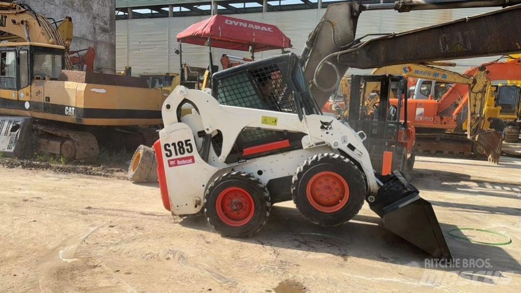 Bobcat S 185 لوادر انزلاقية التوجيه