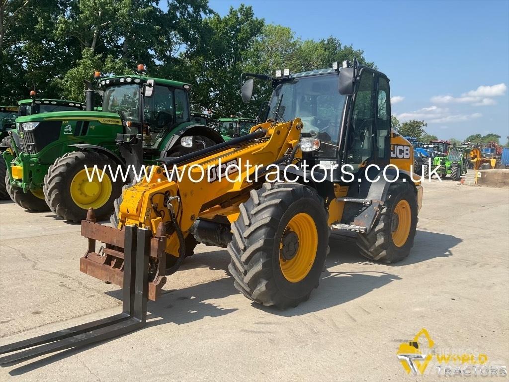 JCB TM 320 S معدات مناولة لأغراض الزراعة