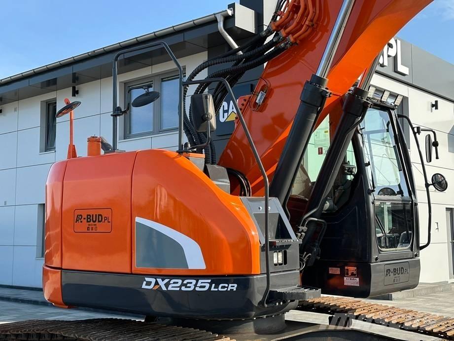 Doosan DX 235 LCR حفارات زحافة