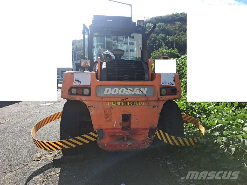 Doosan D 160 S-5 شاحنات الديزل