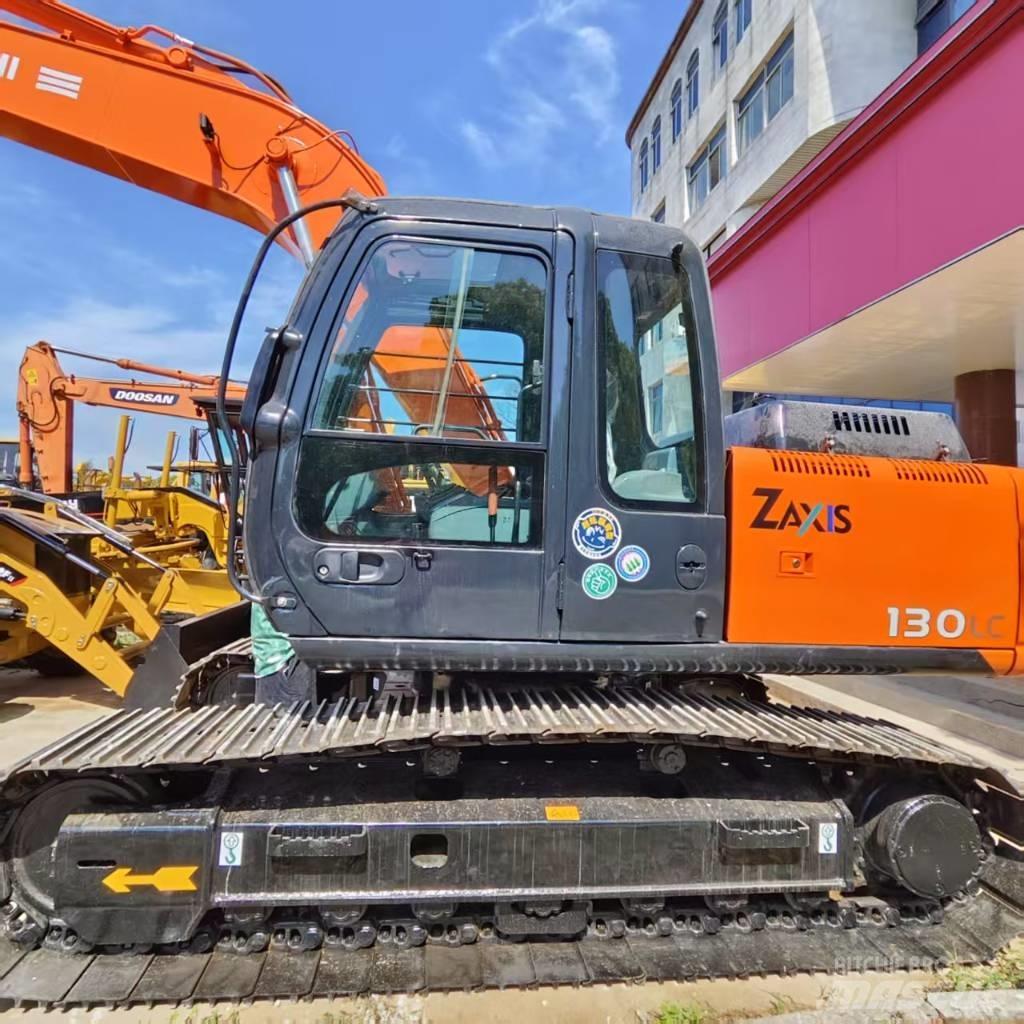 Hitachi ZX 130 حفارات زحافة