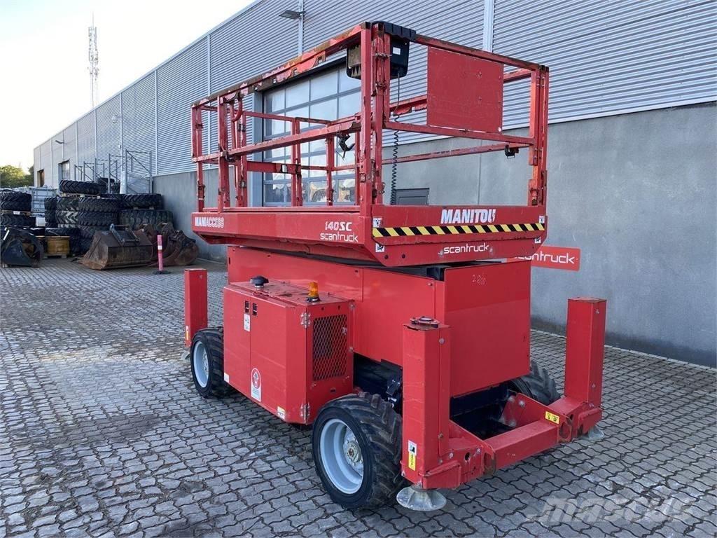 Manitou 140SC رافعات مقصية الشكل