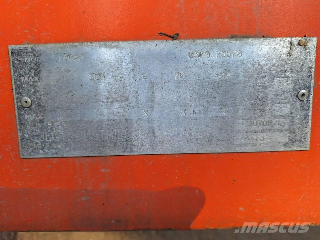 JLG 600AJ رافعات سلة مفصلية