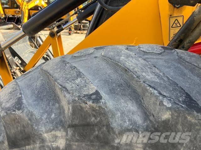 JCB 4CX AEC لوادر ذات جرافات عكسية