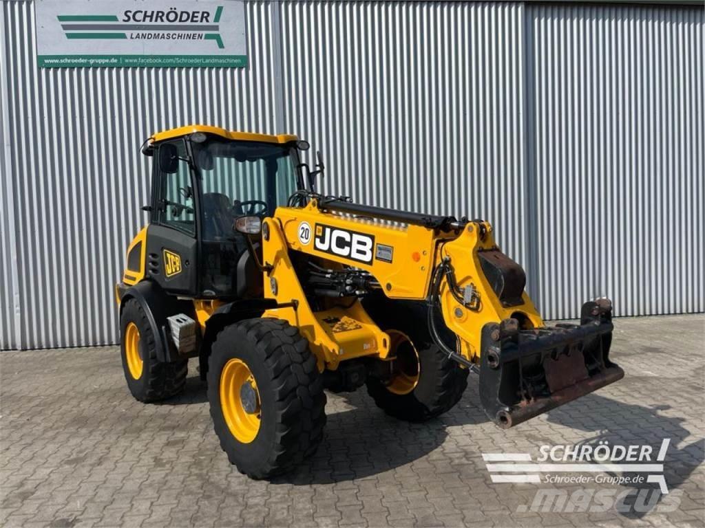 JCB TM 220 لوادر بعجل