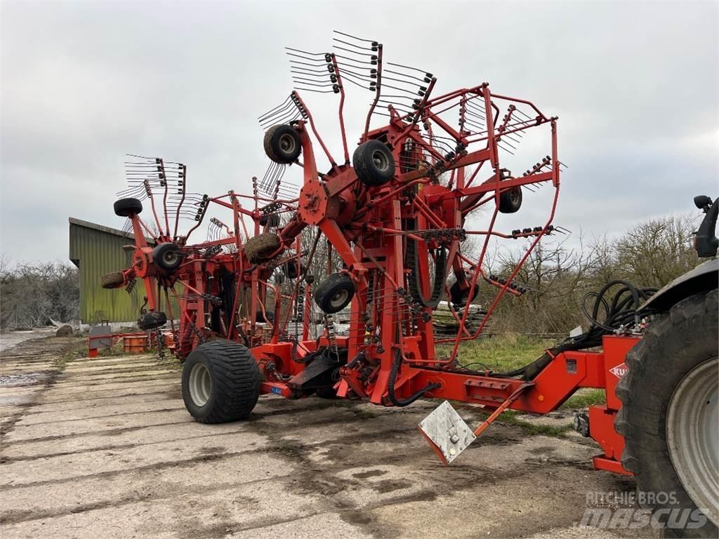 Kuhn GA 15021 معدات حصد