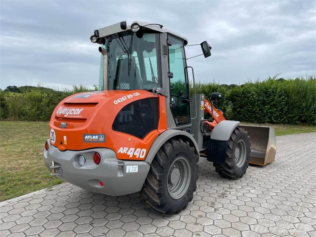 Atlas AR440SL لوادر بعجل