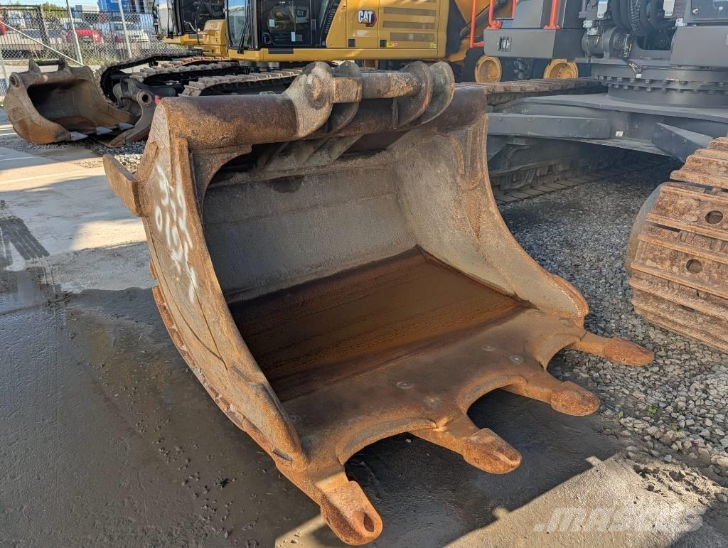 CAT 352 F حفارات زحافة