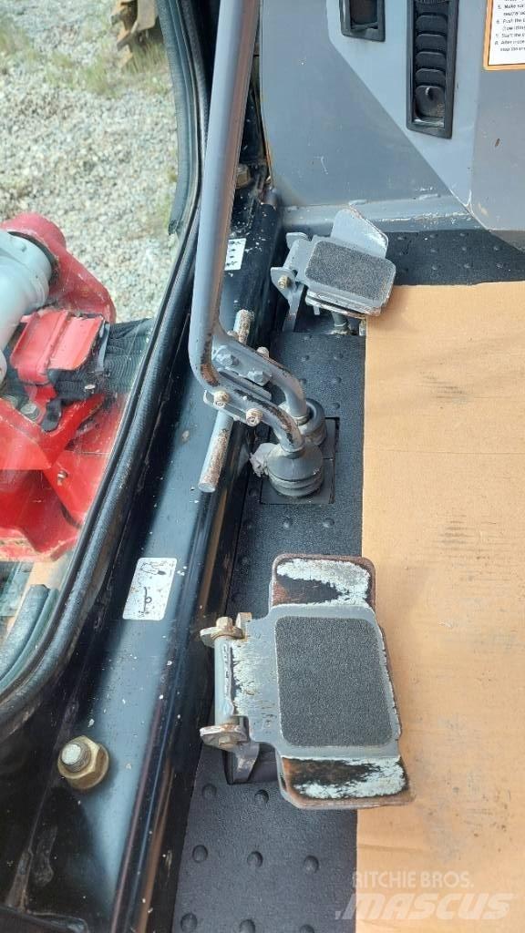 Takeuchi TB 23 R حفارات صغيرة أقل من 7 طن (حفارات صغيرة)