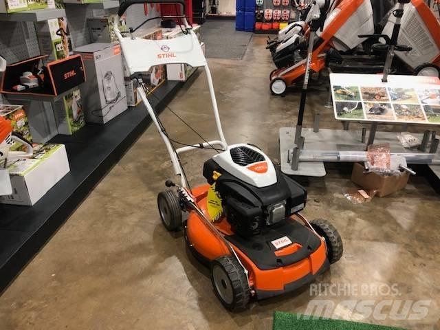 Stihl RM 4 RTP جز العشب خلف الكهف