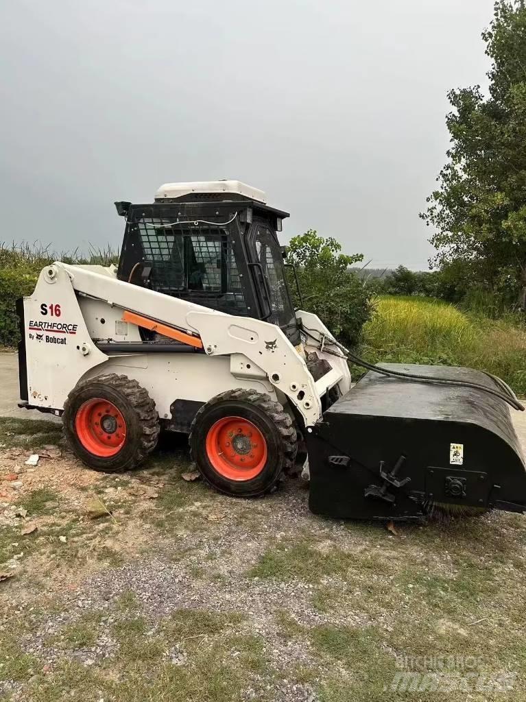 Bobcat S 16 لوادر انزلاقية التوجيه