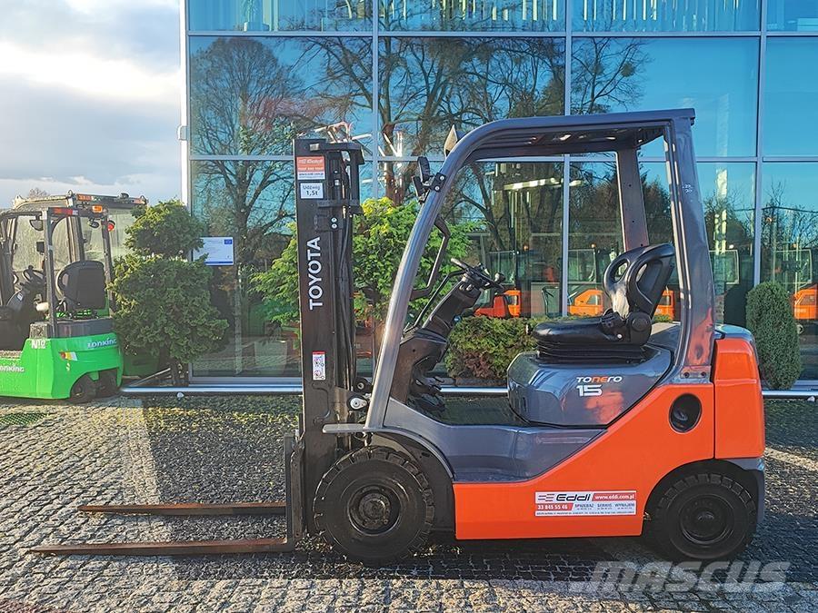 Toyota 02-8FDF15 شاحنات الديزل