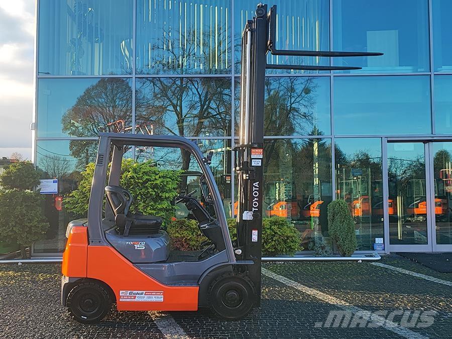 Toyota 02-8FDF15 شاحنات الديزل