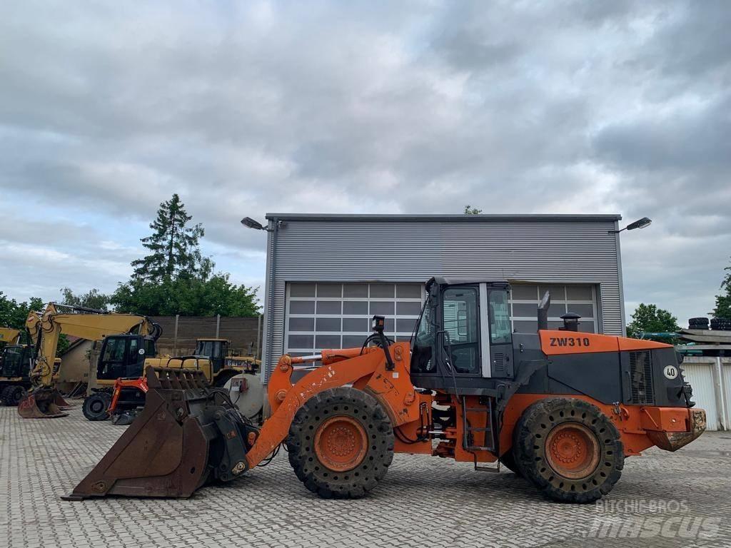 Hitachi ZW 310 لوادر بعجل