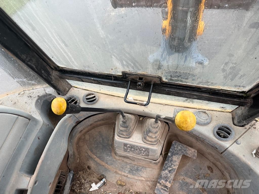 Terex 860 SX لوادر ذات جرافات عكسية