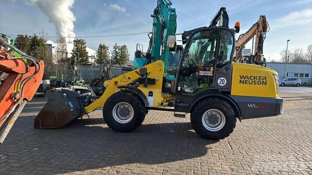 Wacker Neuson WL60 لوادر بعجل