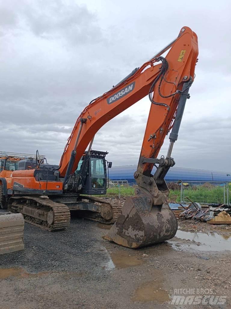 Doosan DX 340 LC-5 حفارات زحافة
