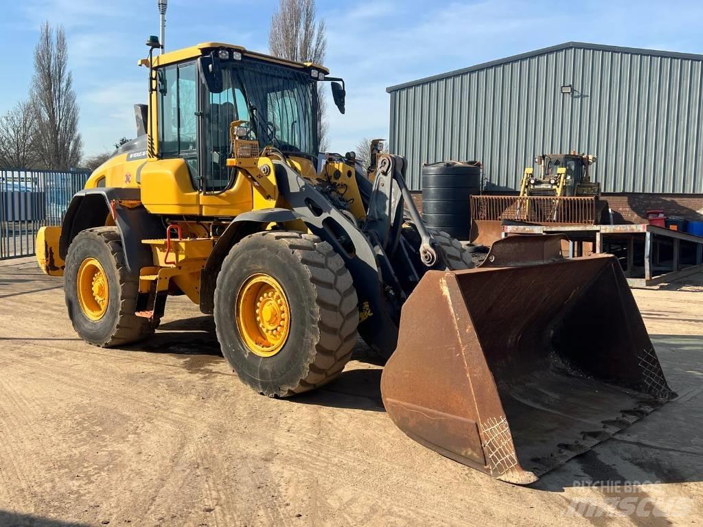 Volvo L 70 H لوادر بعجل