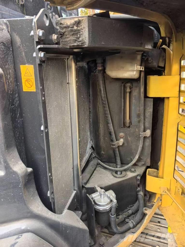 Komatsu PC 50 MR حفارات صغيرة أقل من 7 طن (حفارات صغيرة)