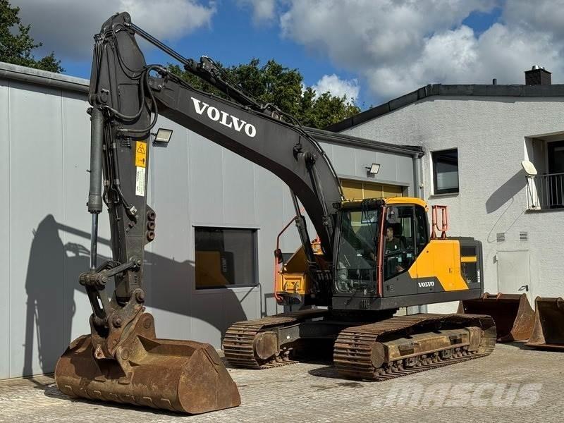 Volvo EC 220 EL حفارات زحافة
