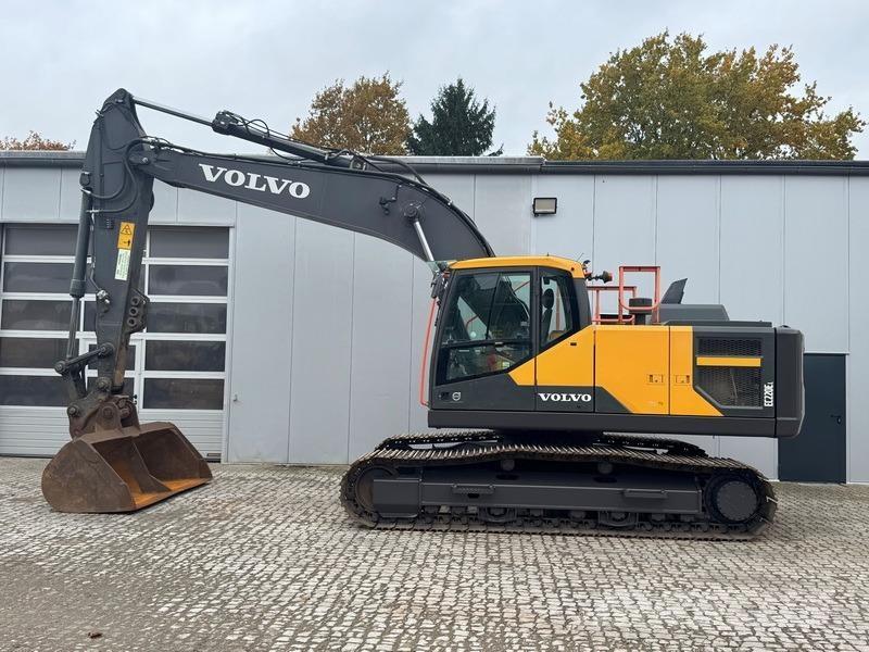 Volvo EC 220 EL حفارات زحافة
