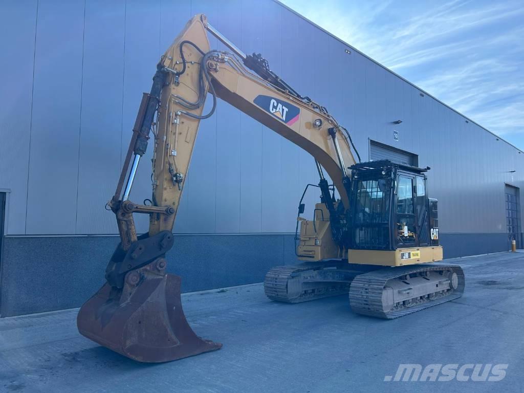 CAT 325 FL CR حفارات زحافة
