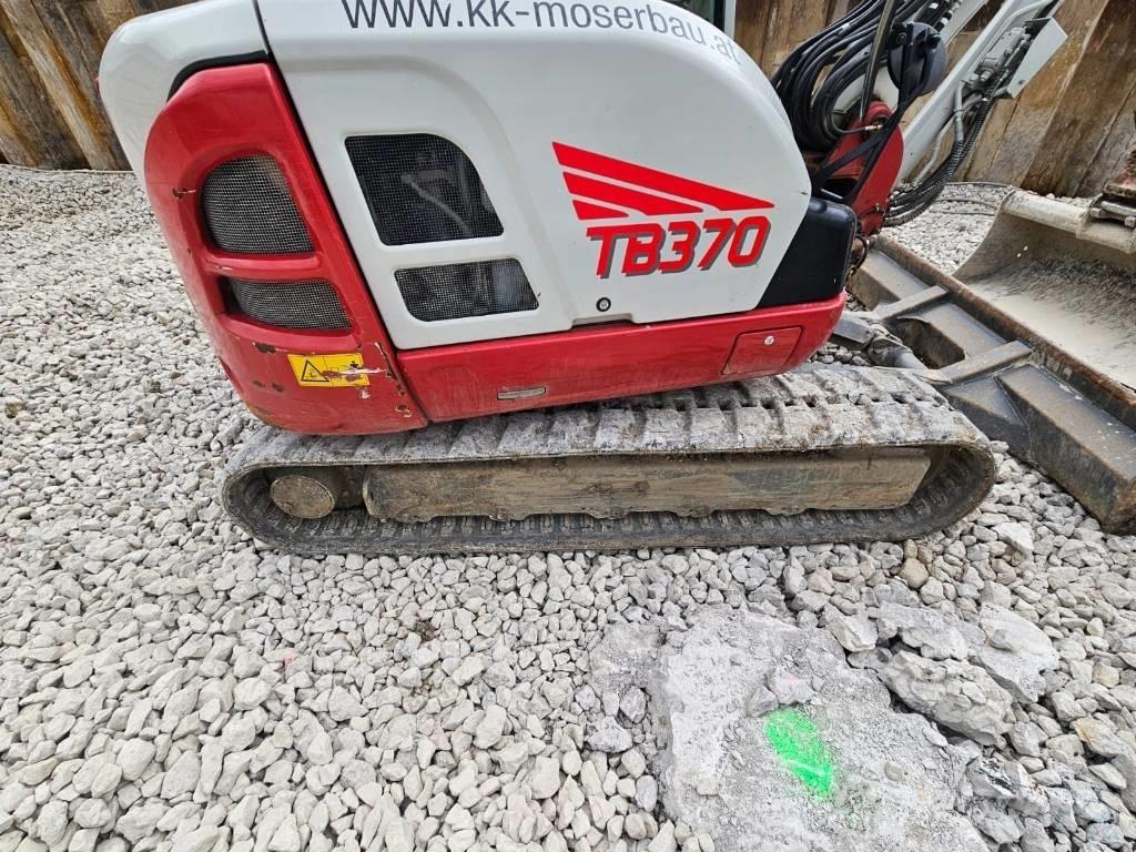 Takeuchi TB 370 حفارات وسط 7 طن - 12 طن