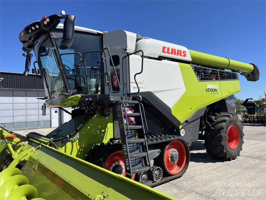 CLAAS Lexion 8800TT حصادات