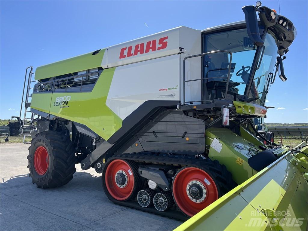 CLAAS Lexion 8800TT حصادات