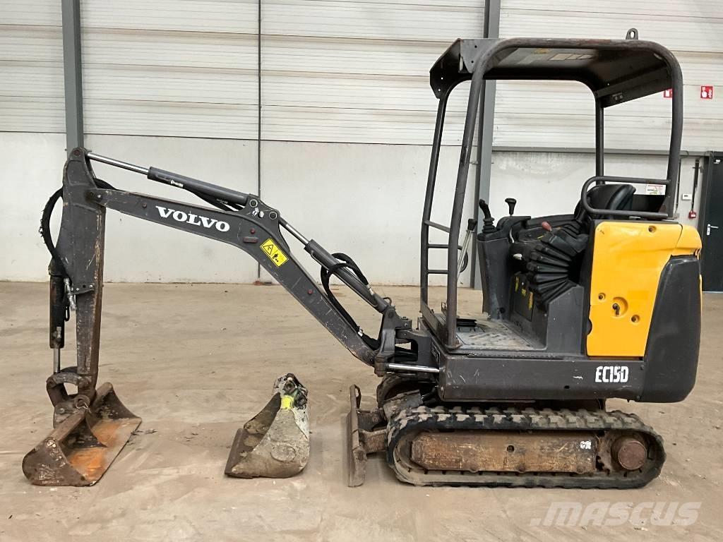 Volvo EC 15 D حفارات صغيرة أقل من 7 طن (حفارات صغيرة)